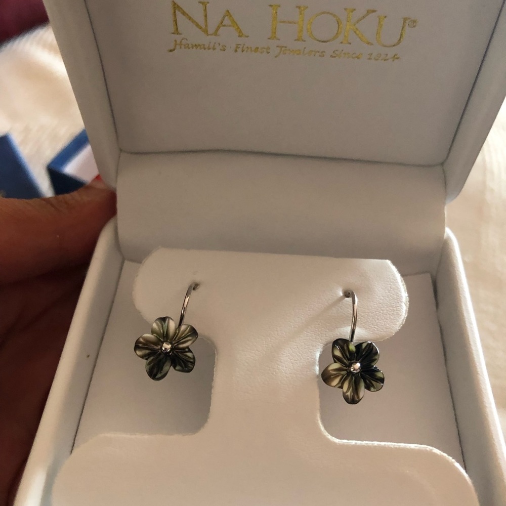 Na Hoku Hawaiian Earrings